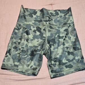 Camo High-Waisted Women Shorts